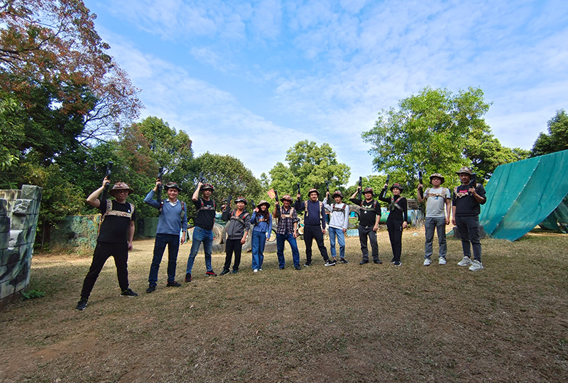 中美創(chuàng)力精英團(tuán)隊(duì)?wèi)敉鈭F(tuán)建活動(dòng)-錘煉團(tuán)隊(duì)協(xié)作精神 9 深圳中美創(chuàng)力實(shí)業(yè)有限公司 9